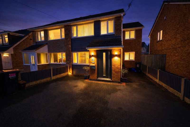 Everest Close Great Sutton